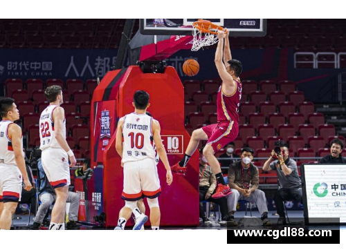 威尼斯国际2299cc风华绝代！回顾郭士强传奇：篮球场上的华丽舞者 - 副本